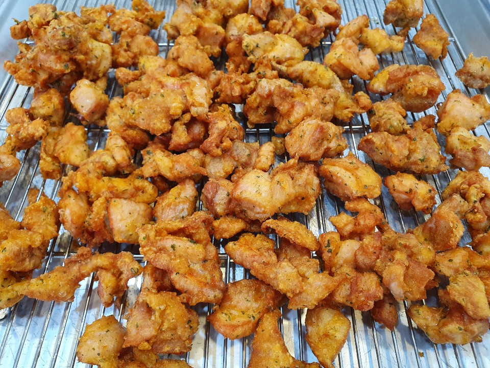 Yennaltongdak (옛날통닭) 3