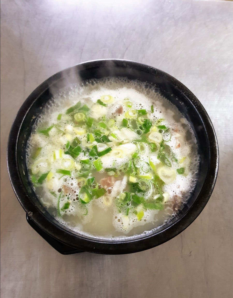 Jeongdeunsikdang (정든식당) 2