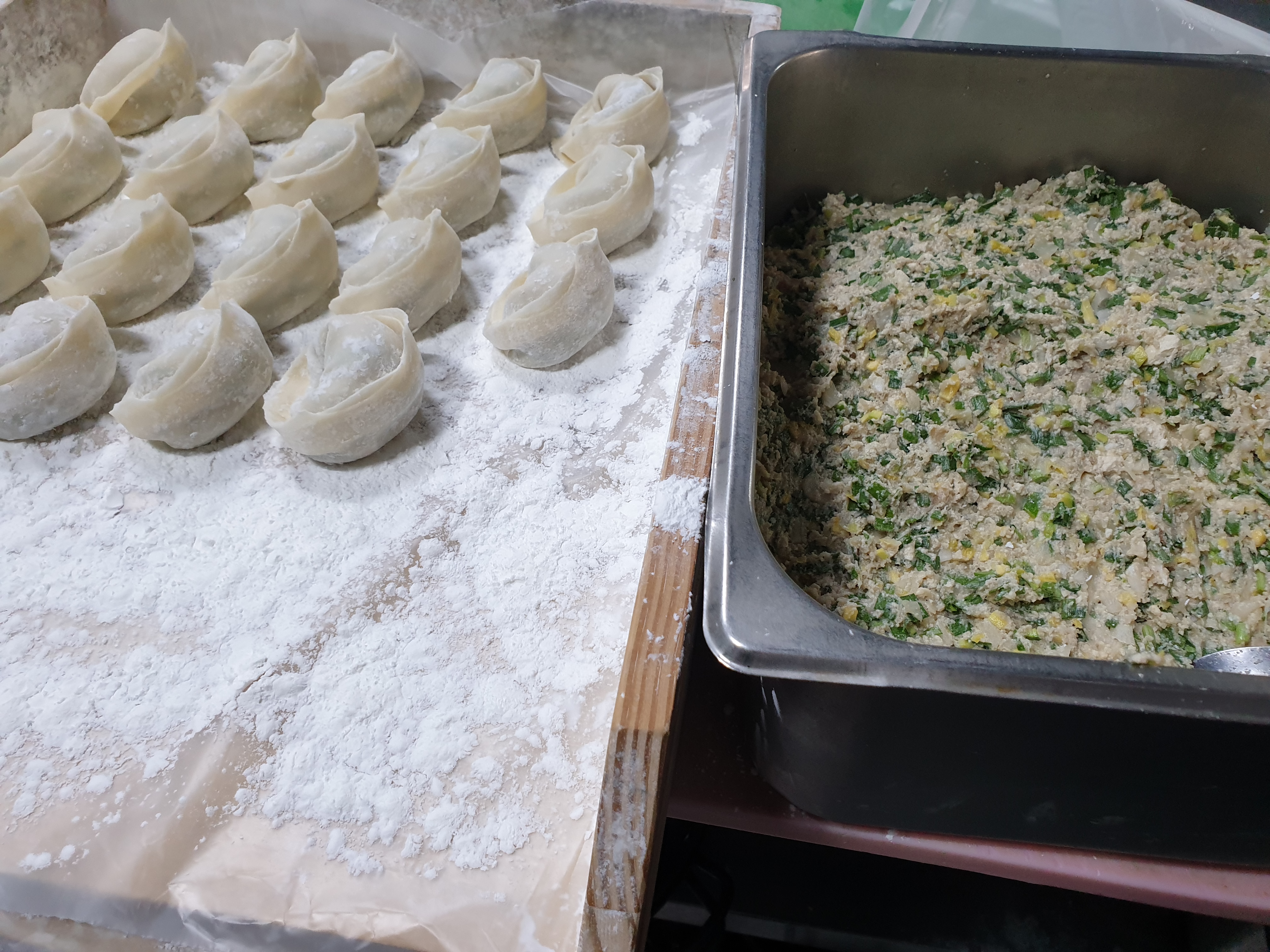 Yeosuseomkalguksu (여수섬칼국수) 2
