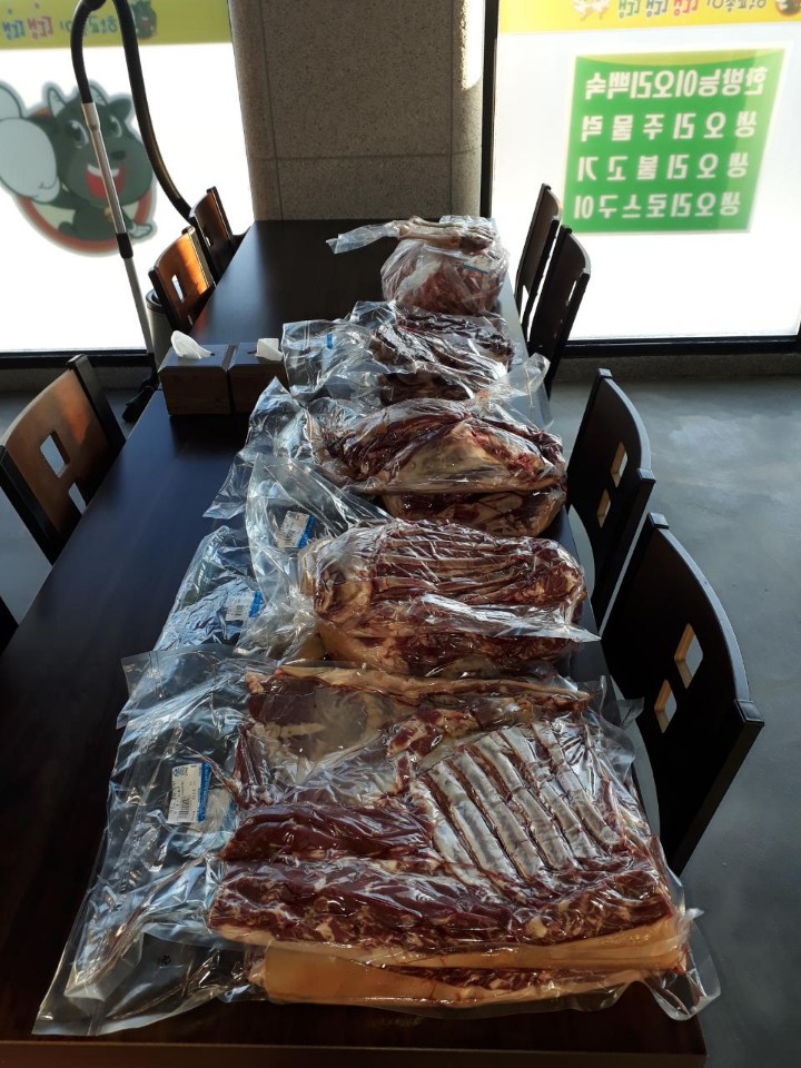 Hakgyojongigadeunsikdang (학교종이가든식당) 3