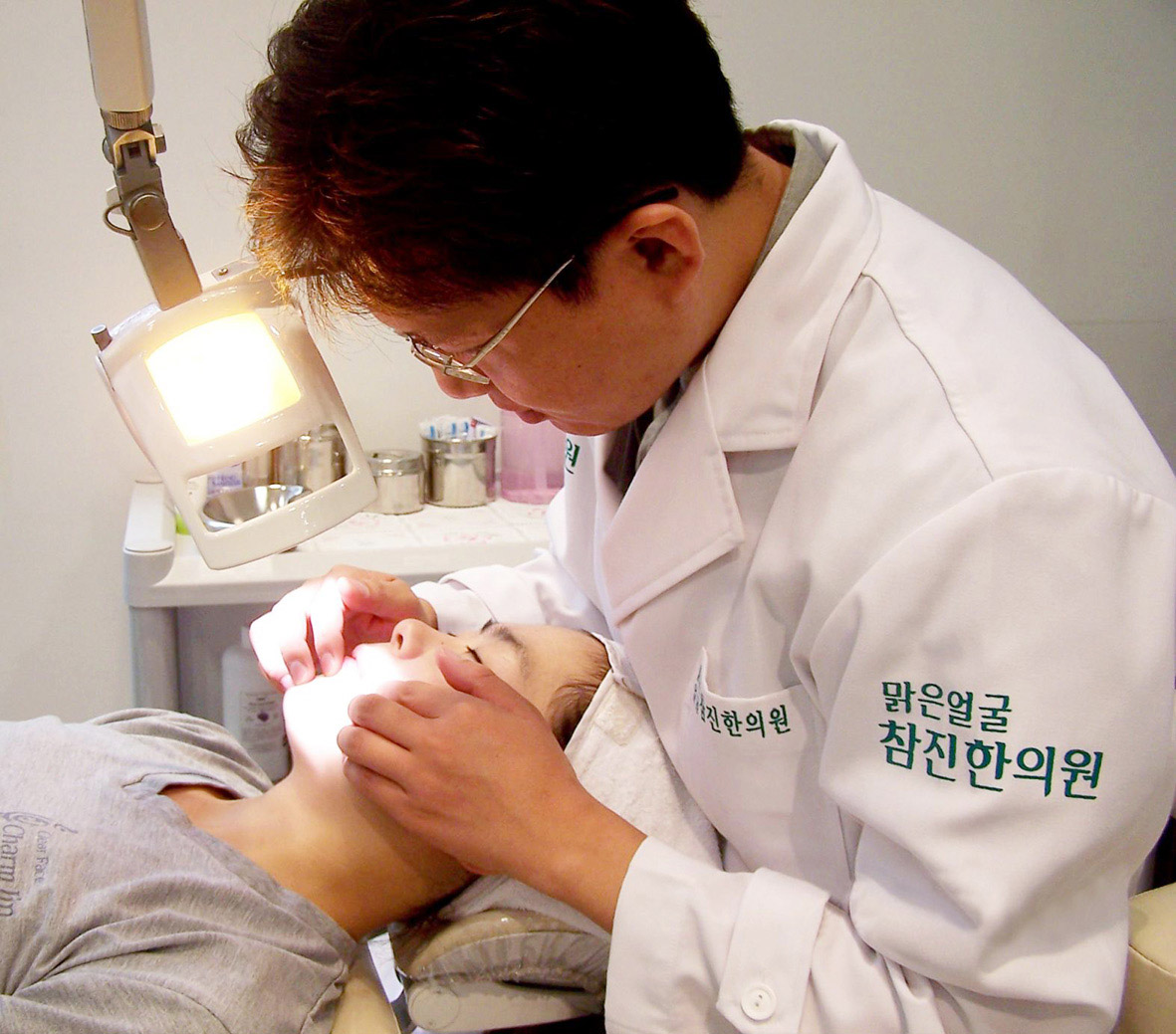 찬바람 불면 생기는 피부질환, 집에서 하는 간단 처방 [맑은얼굴참진한의원]