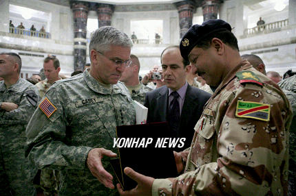 IRAQ US MILITARY COMMANDER