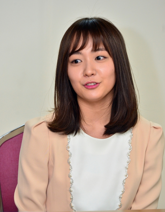 채빈 대표 사진