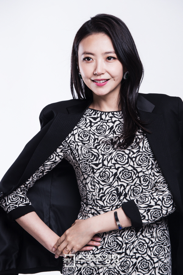 [화보] 임성언, '꽃보다누나'에서 청초 발랄한 매력 뽐낼 수 있을까