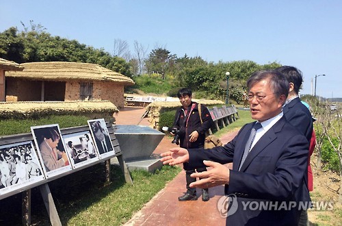 문재인 DJ 생가 하의도 방문, 'DJ 효과' 노리나?