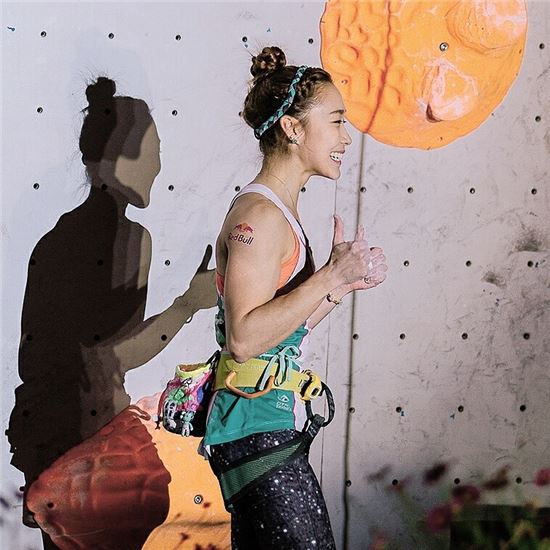 '암벽 여제' 김자인, 리드 정상 앞에 서다