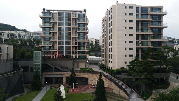 전국에서 가장 비싼 아파트로 꼽히는 서울 용산구 한남동 `한남더힐` 단지 전경. /사진=신수현 기자