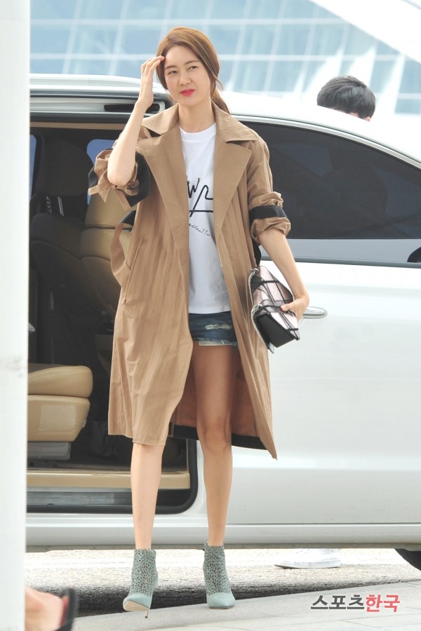 【李瑶媛】【活动】0819 法国巴黎拍摄画报 仁川机场 出境