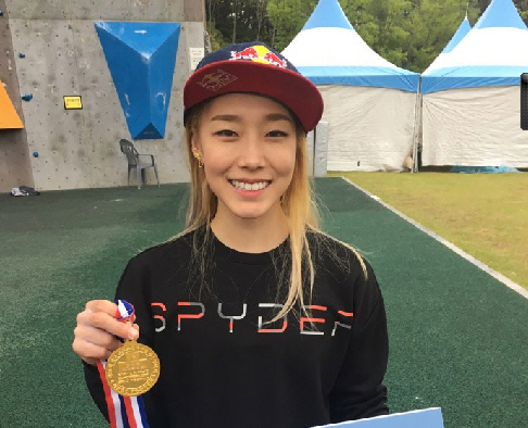 '암벽 위 발레리나' 김자인, 월드컵 시즌 첫 은메달 획득