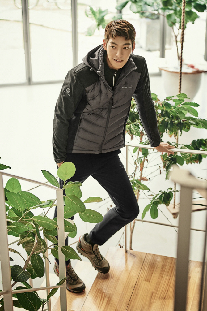 【李秉宪 姜东元 金宇彬】【采访】电影《master》新闻采访图