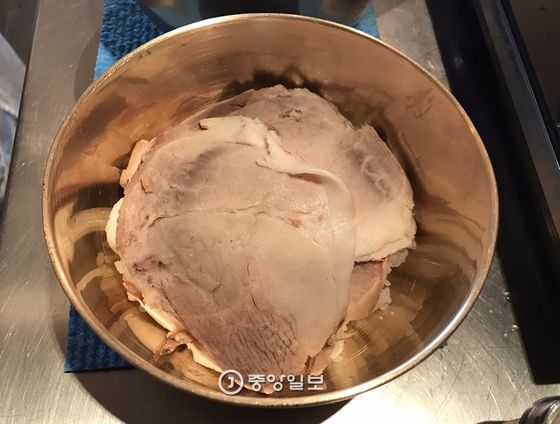 돼지곰탕 (겨울메뉴)