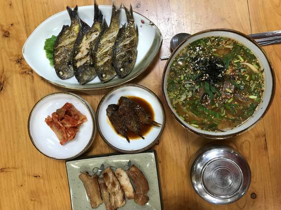 제주 자리돔회