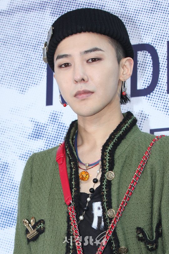 지디(GD), 섹시함 흐르는 아이컨택!