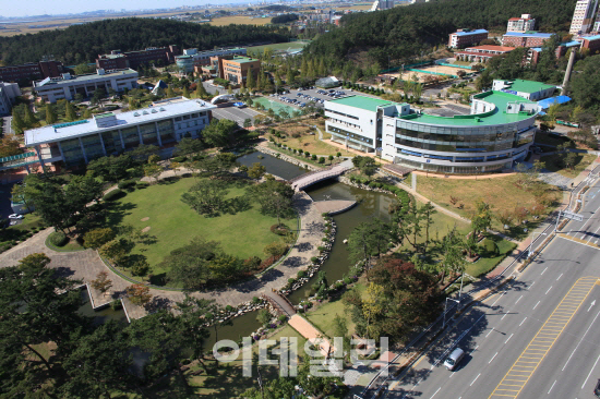 국립 군산대 새 정부 들어 첫 입학금 폐지