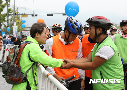 두발로걷자 이미지