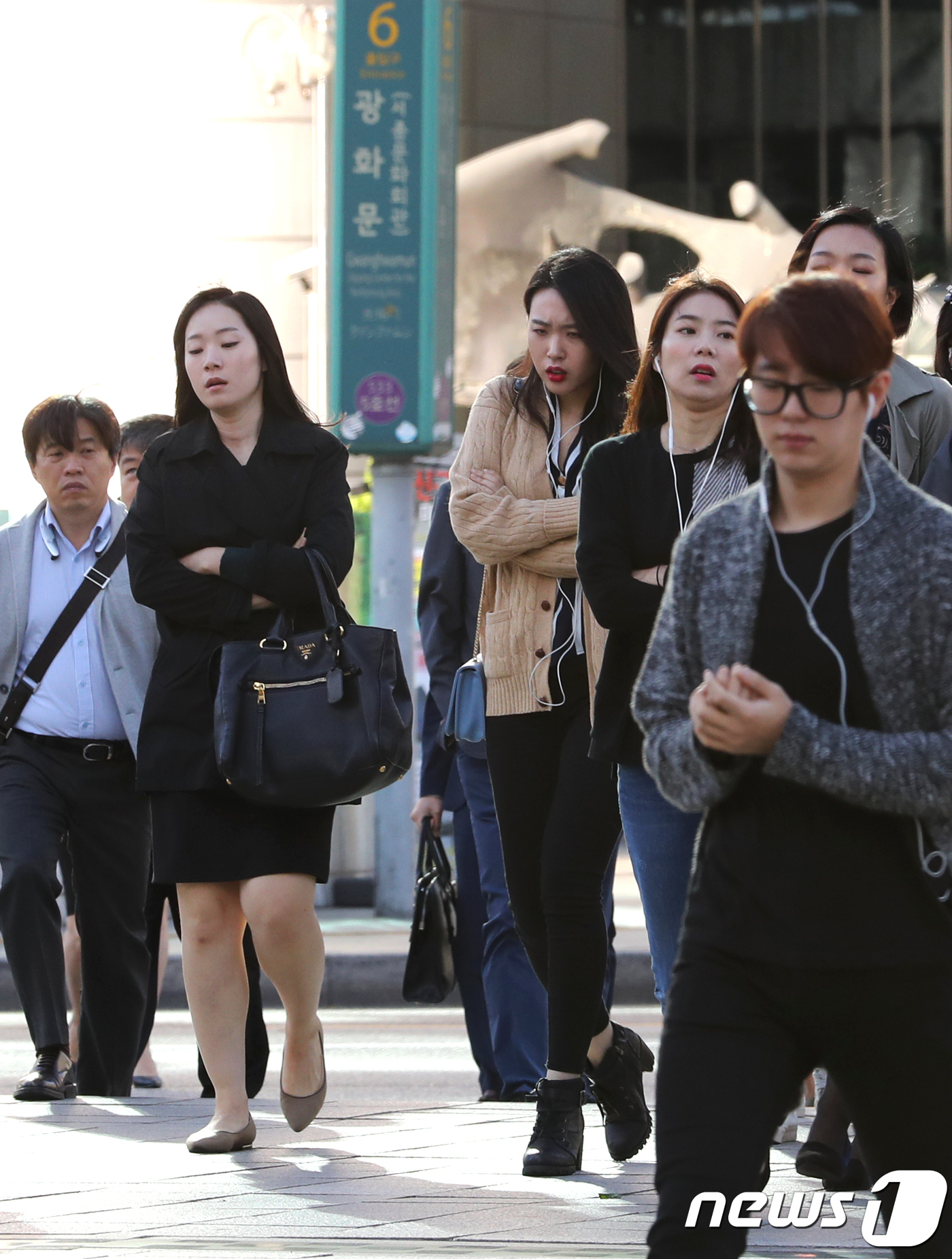 [오늘 날씨] 흐리고 바람도 강해 쌀쌀..일부지역 6일까지 비소식