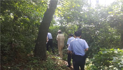 돈뭉치 이미지
