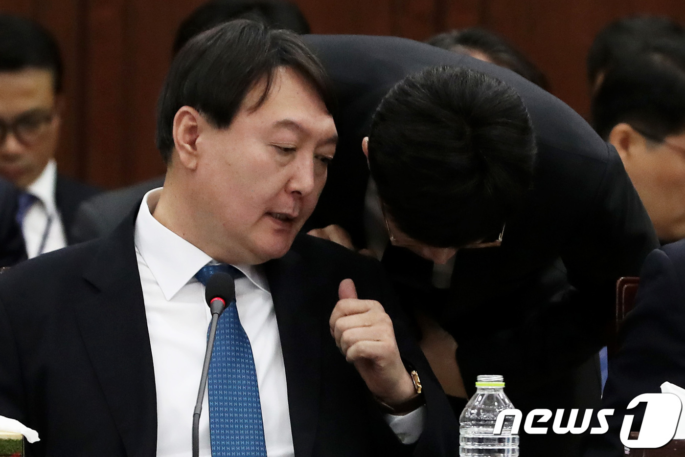 소곤소곤 이미지