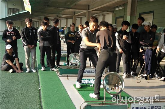 골프고투어 이미지