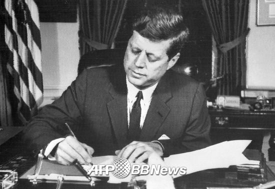존 F케네디 전 미국 대통령(1962년 10월24일)/AFPBBNews=뉴스1