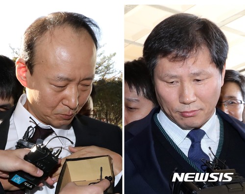 【서울=뉴시스】 조성봉 기자 = 이재만(왼쪽) 전 청와대총무비서관, 안봉근 전 청와대 제2부속비서관. 2017.10.31.  suncho21@newsis.com