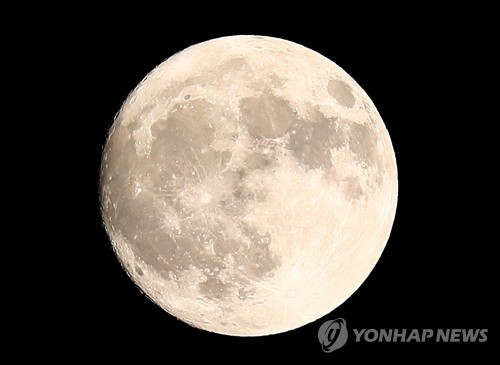 보름달 이미지