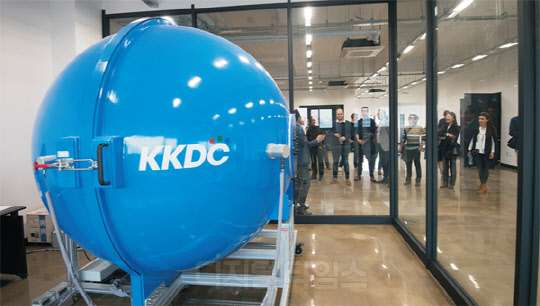 KKDC, 글로벌 조명 연구 역량 키운다