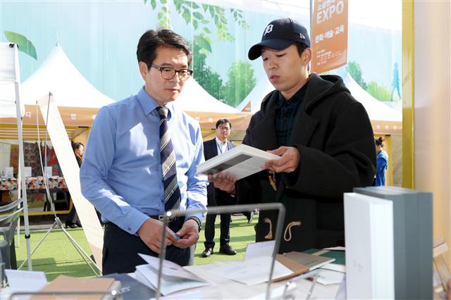 벤처스탠드 이미지