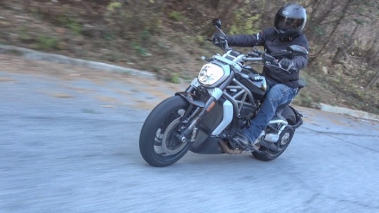 두카티 X디아벨S