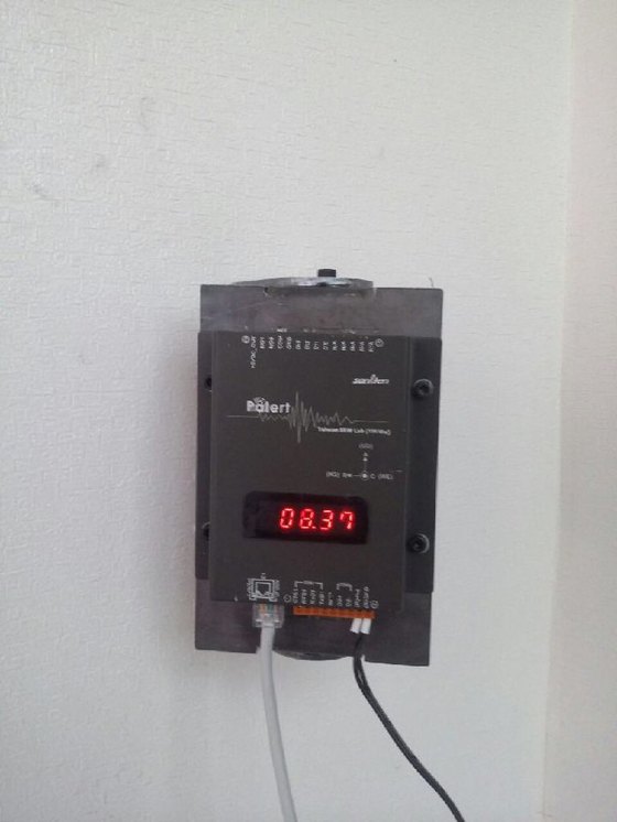 포항지역 수능 고사장에 설치된 지진가속도계. [사진 포항교육지원청]