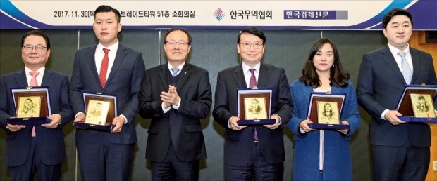 신윤인터네셔널 이미지