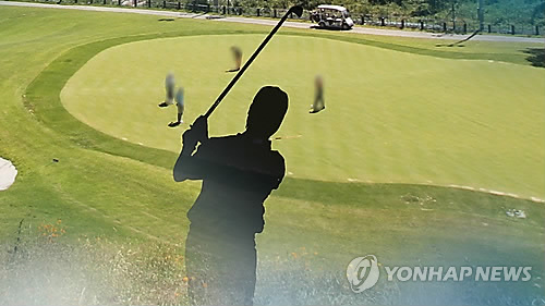 청탁금지법 시행 후 골프장 법인카드 사용액 증가세 둔화 (CG) [연합뉴스TV 제공]