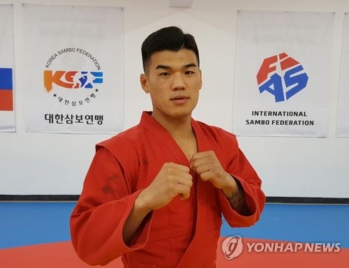 삼보 고석현 (서울=연합뉴스) 11월 러시아 세계선수권대회에서 한국 선수로는 최초로 삼보 금메달을 목에 건 고석현.