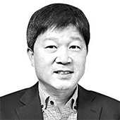 홍승일 중앙디자인웍스 대표