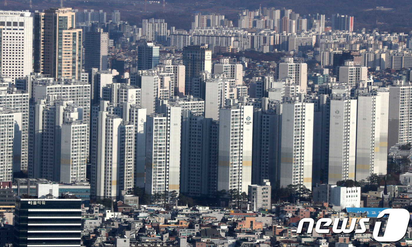 서울 송파구 잠실의 한 아파트단지의 모습. © News1 구윤성 기자