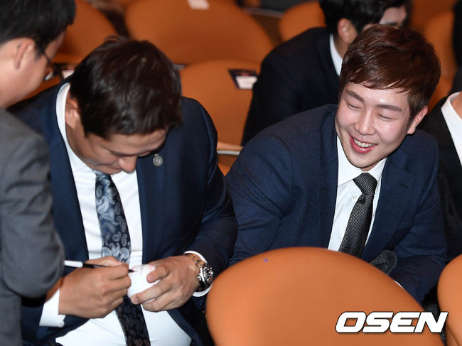 싱글벙글슈퍼 이미지
