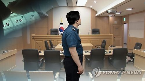 경찰관 재판(CG) [연합뉴스TV 제공]