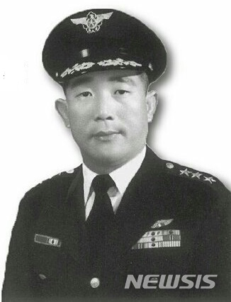 김*신 이미지