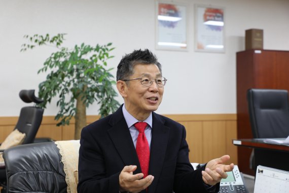 임*성 이미지