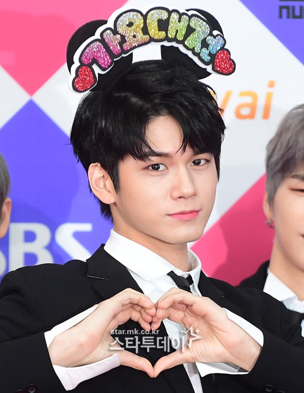 [단독] 옹성우 "판타지오 나병준 대표는 아버지 같은 존재, 팬들 응원 고마워" | 인스티즈