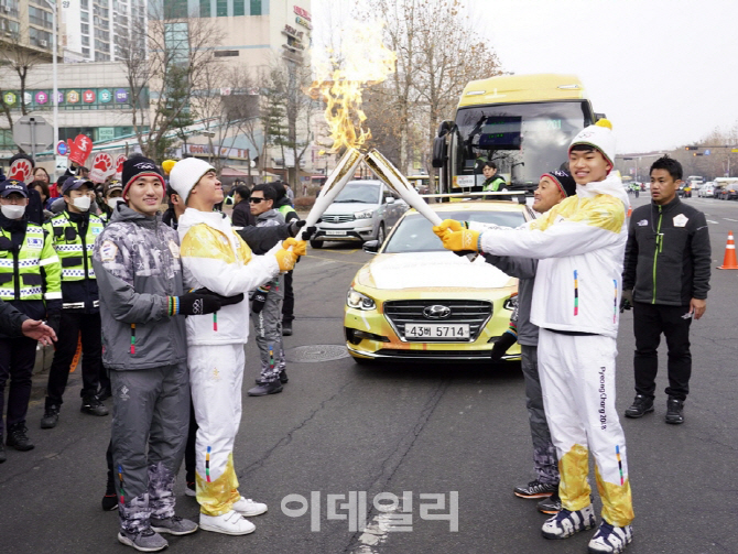 성화장식 이미지