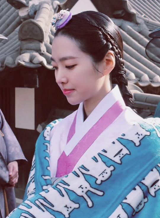 이지현한복 이미지