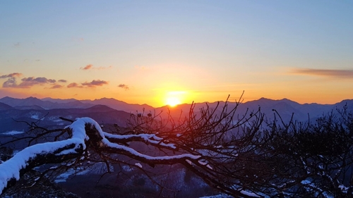 성불산의 일출 [독자 황주용씨 제공]