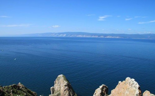 러시아 시베리아에 위치한 바이칼 호수.