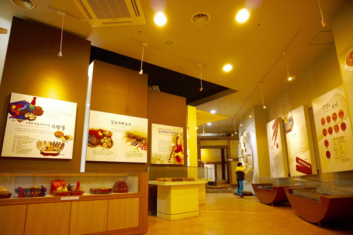 남도한복 이미지