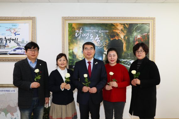 미투 이미지