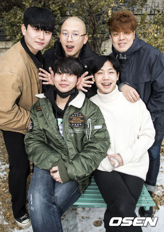 맨인살롱 이미지