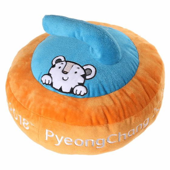 쿠션부터 노트, 캐릭터 티셔츠와 볼캡 등 다양한 품목으로 출시된 평창 굿즈. [사진 2018 평창 동계 올림픽 대회 공식 홈페이지]