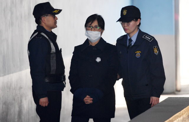 [속보] "최순실, 재단설립 박 전 대통령 지시" | 인스티즈