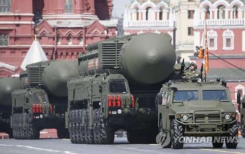 러시아 대독전승기념 행사에 참가한 ICBM '야르스'[EPA=연합뉴스 자료사진]